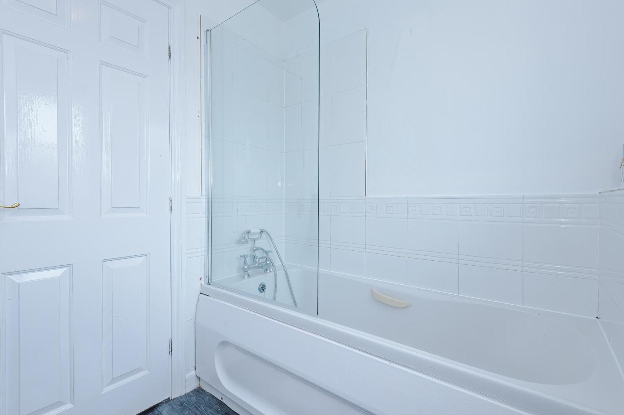 Beach Retreat With Hot Tub Sleeps 8 Prestatyn Exterior foto