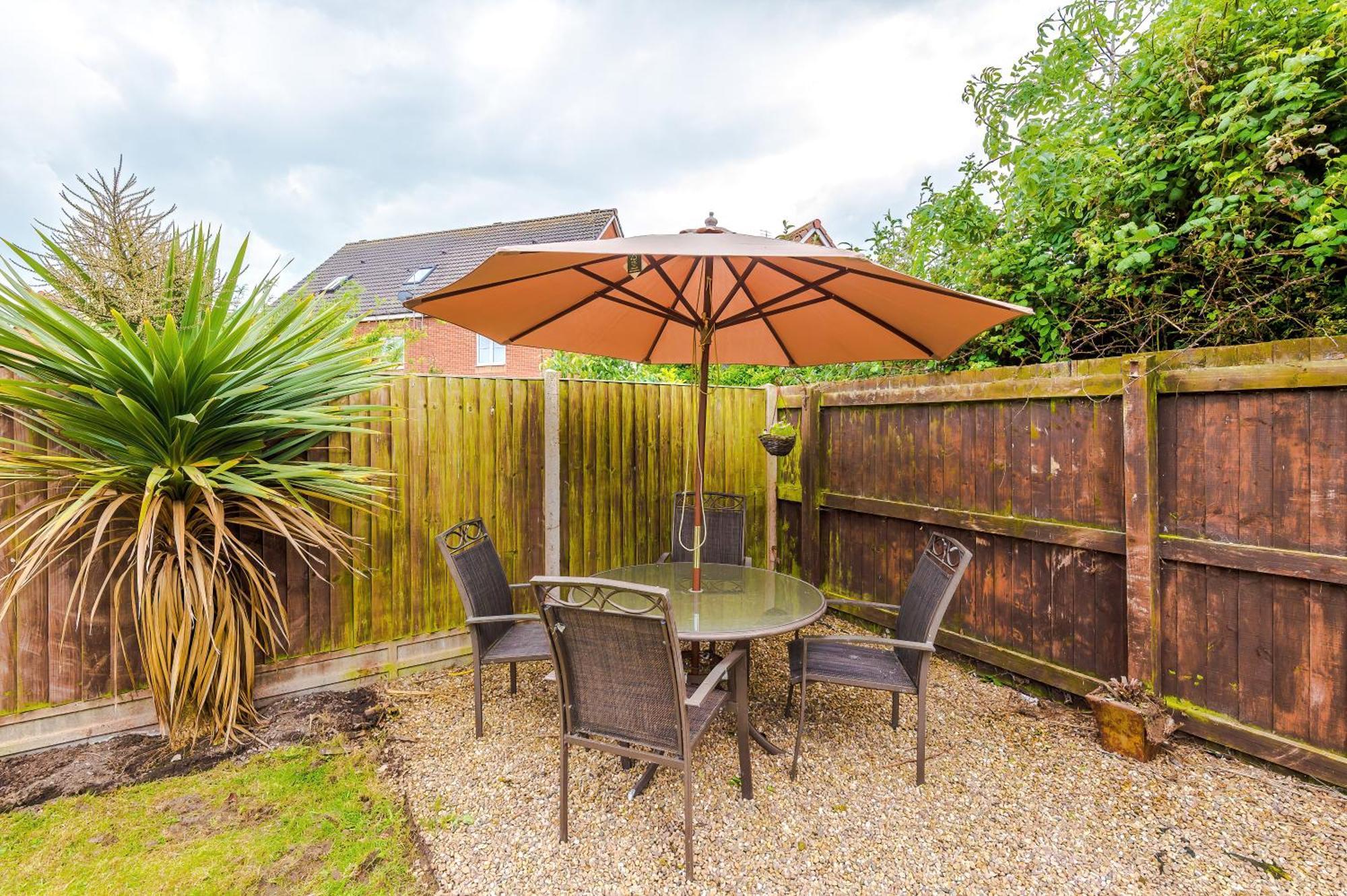 Beach Retreat With Hot Tub Sleeps 8 Prestatyn Exterior foto